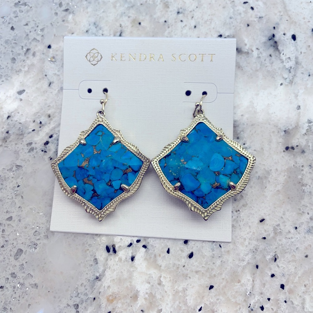 Beautiful Kendra Scott Kirsten earrings